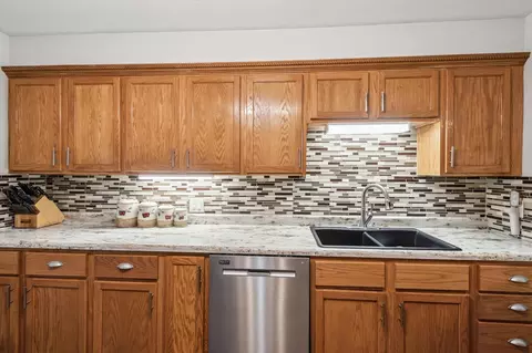 Kitchen - 1210 S Bowen, Jackson, MI 49203 photo 3 of 5