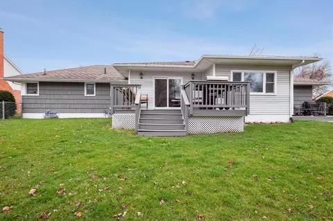 Exterior - 1210 S Bowen, Jackson, MI 49203 photo 9 of 13