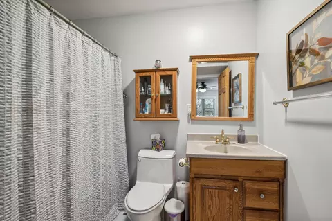 Bath - 1210 S Bowen, Jackson, MI 49203 photo 1 of 3
