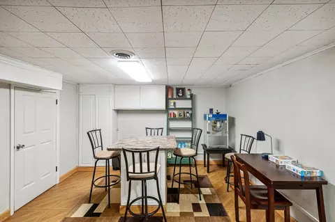 Dining - 1210 S Bowen, Jackson, MI 49203 photo 4 of 4