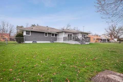Exterior - 1210 S Bowen, Jackson, MI 49203 photo 11 of 13