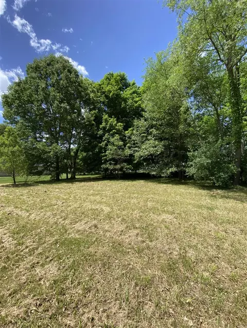 E State, Hanover, MI 49241 photo 2