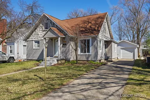 2114 Emerald, Grand Rapids, MI 49505