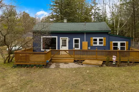 6485 Lakeshore, Manistee, MI 49660