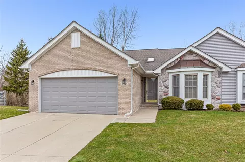 7543 Green Mdw #113, Canton, MI 48187