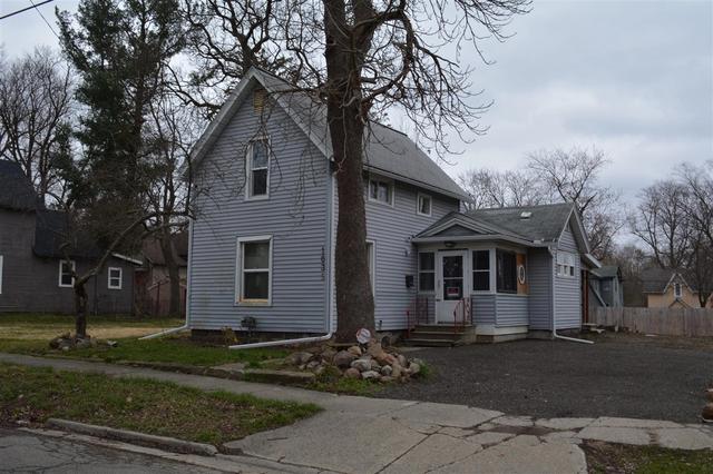 1035 Williams, Jackson, MI 49203 | 14 Photos - Movoto