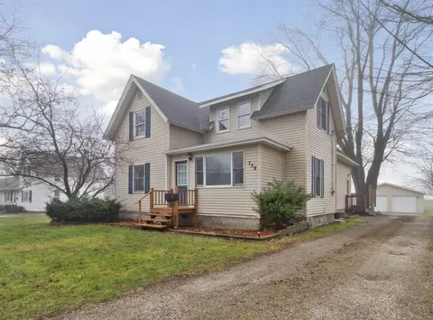 759 6th, Lake Odessa, MI 48849