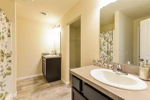 Bath - 15011 Oakwood, Big Rapids, MI 49307 photo 4 of 5
