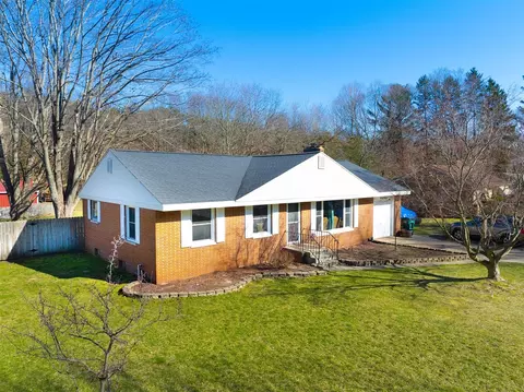 4248 Lake Hbr, Norton Shores, MI 49441