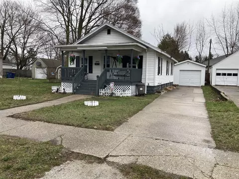 2974 Eastland, Muskegon, MI 49441