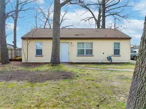 1973 Evanston, Muskegon, MI 49442
