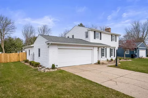 1683 Cedarlane, Jenison, MI 49428 photo 2