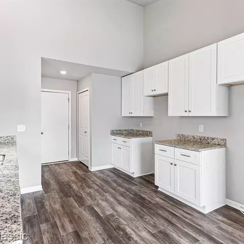 Kitchen - 31497 Augusta #73, Romulus, MI 48174 photo 1 of 3