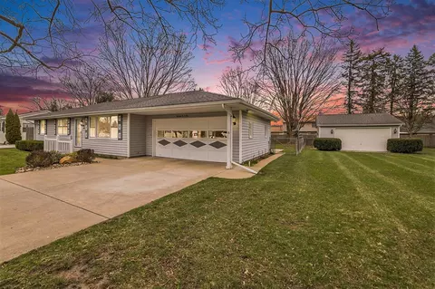 7201 Capri, Portage, MI 49002
