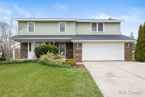 2253 Fawnwood, Kentwood, MI 49508