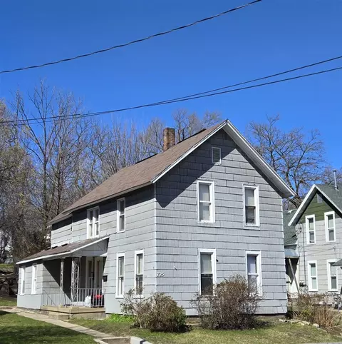 725 Lafayette, Grand Rapids, MI 49503