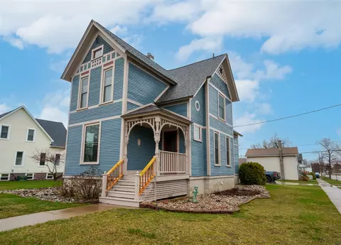 333 Fulton, Grand Haven, MI 49417