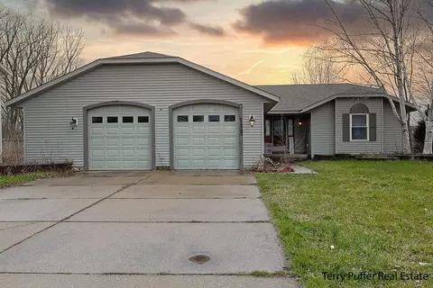 11383 Stonehedge, Holland, MI 49424