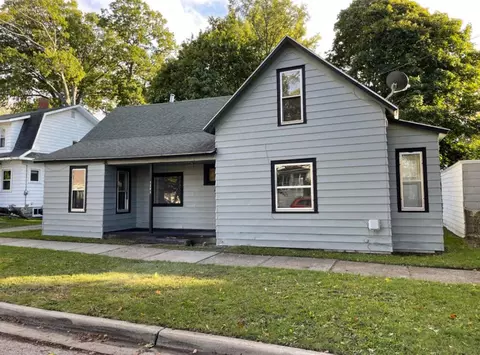 1283 W W Dale Ave, Muskegon, MI 49441
