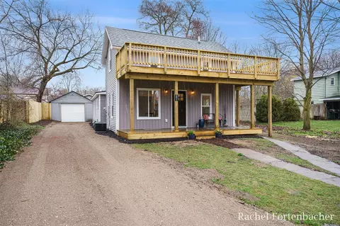386 Pine, Fruitport, MI 49415