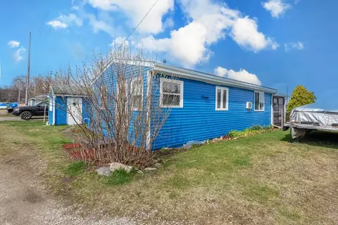 Exterior - 1144 Lakeshore, Gregory, MI 48137 photo 4 of 18