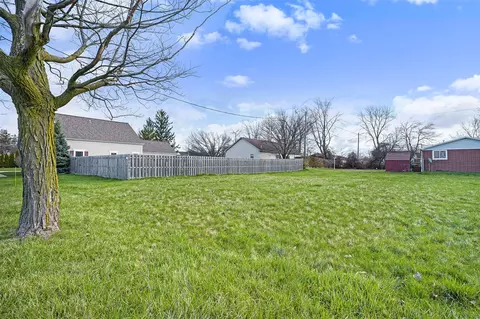 959 Indiana, South Haven, MI 49090