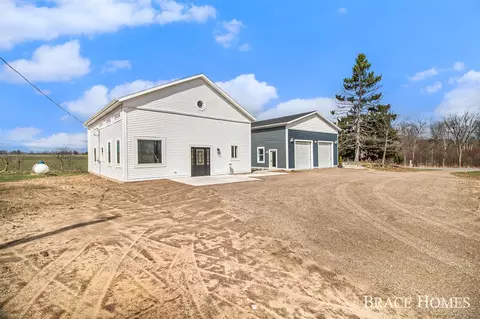 4655 Grosvenor, Sand Lake, MI 49343