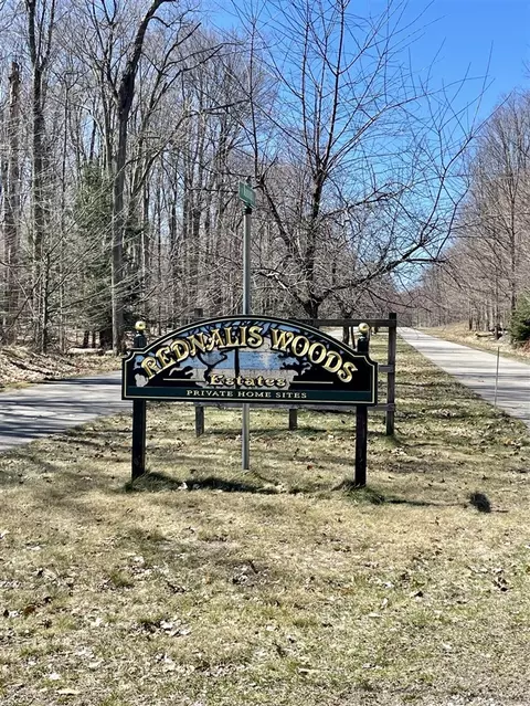 W Nanninga Dr., Ludington, MI 49431