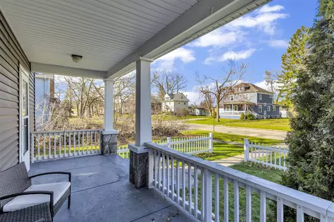 Exterior - 411 Edward, Jackson, MI 49201 photo 3 of 12