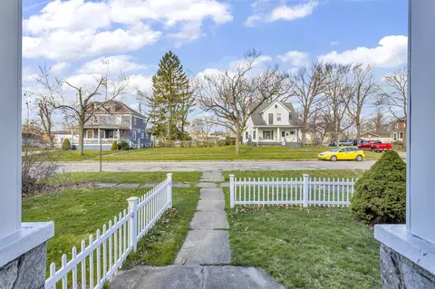 Exterior - 411 Edward, Jackson, MI 49201 photo 10 of 12