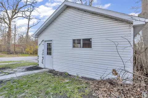 Exterior - 411 Edward, Jackson, MI 49201 photo 6 of 12