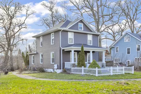 411 Edward, Jackson, MI 49201