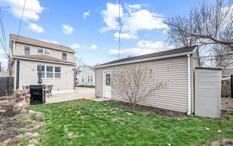 293 W Tacoma, Clawson, MI 48017 photo 4