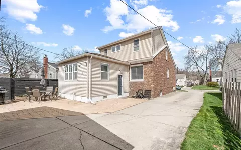 293 W Tacoma, Clawson, MI 48017 photo 8