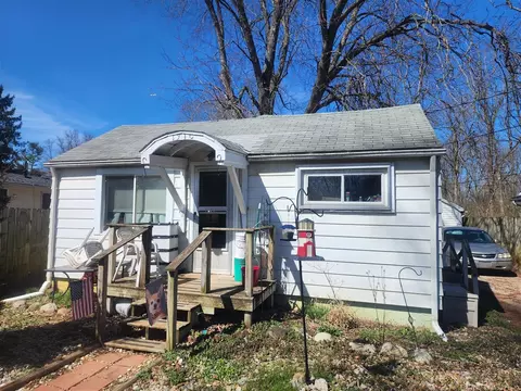 1910 W Franklin, Jackson, MI 49203