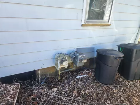 1910 W Franklin, Jackson, MI 49203 photo 4