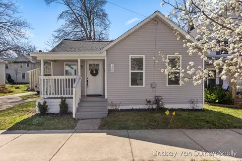 156 Dale, Grand Rapids, MI 49505