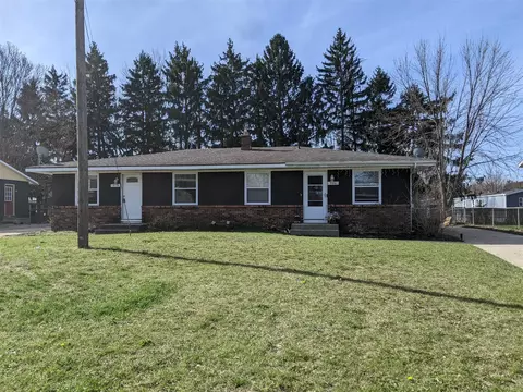 520-522 56th, Kentwood, MI 49548