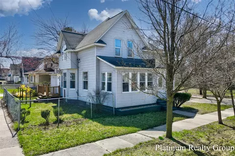 223 Strong, Muskegon, MI 49441