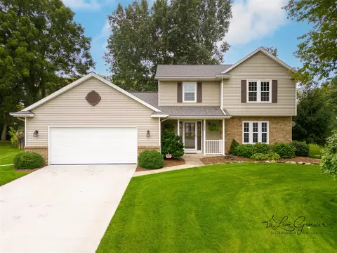2476 Bowenton, Wyoming, MI 49519
