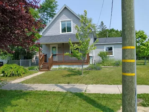713 Kalamazoo, South Haven, MI 49090