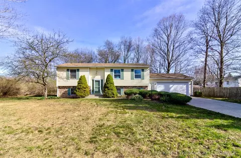 5697 Forest Vw, Allendale, MI 49401