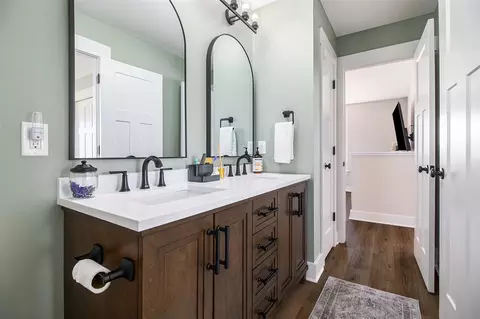 Bath - 5583 Whites Brg, Belding, MI 48809 photo 2 of 4