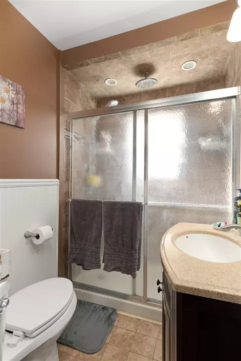 65 W Elmwood, Leonard, MI 48367 photo 22
