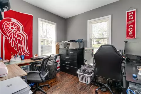 65 W Elmwood, Leonard, MI 48367 photo 20
