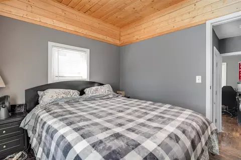 65 W Elmwood, Leonard, MI 48367 photo 19