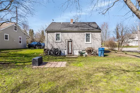 65 W Elmwood, Leonard, MI 48367 photo 23
