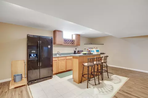 Kitchen - 47672 Vista Cir, Canton, MI 48188 photo 6 of 7