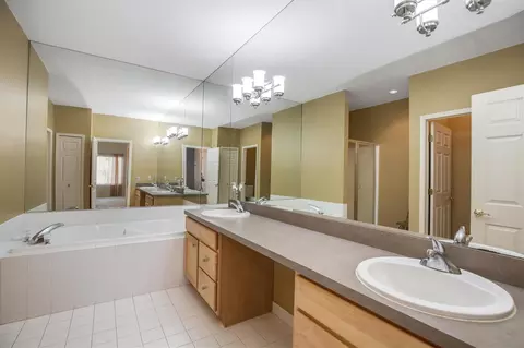 Bath - 47672 Vista Cir, Canton, MI 48188 photo 3 of 7