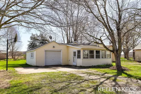 1511 21st, Allegan, MI 49010